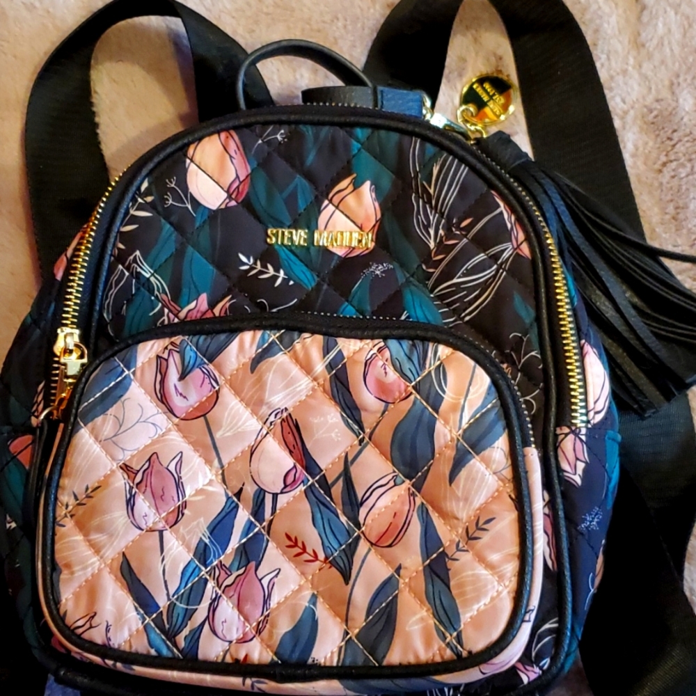 🐦Quilted backpack purse